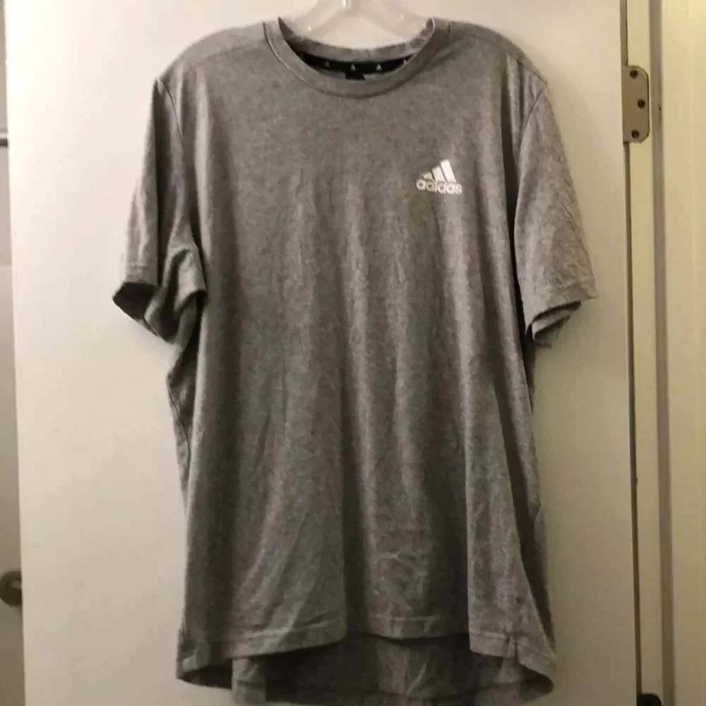 Adidas Tshirt
